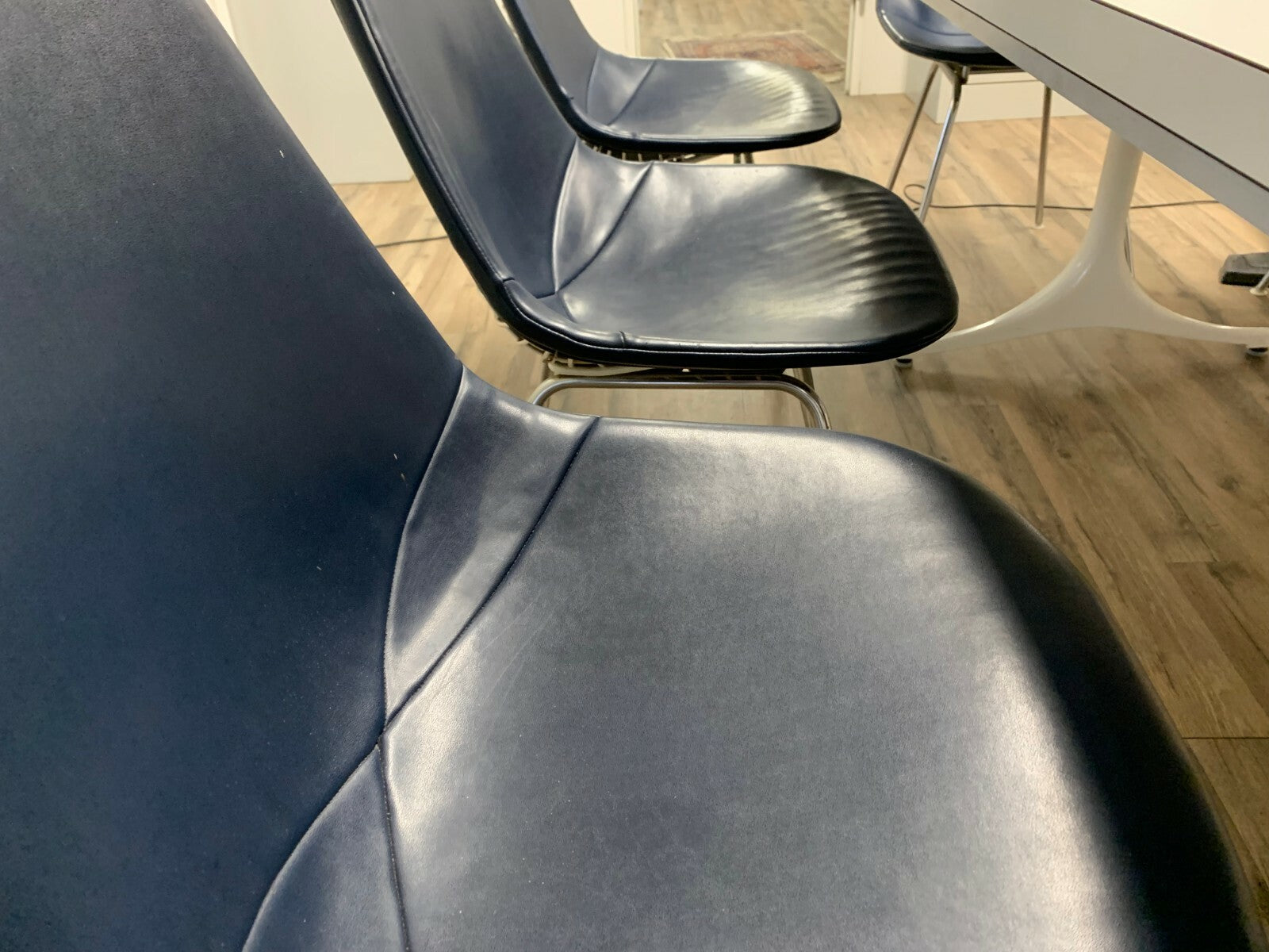 Herman Miller für Charles Eames - Design Stühle + Tisch - Esstisch - 60er Jahre10