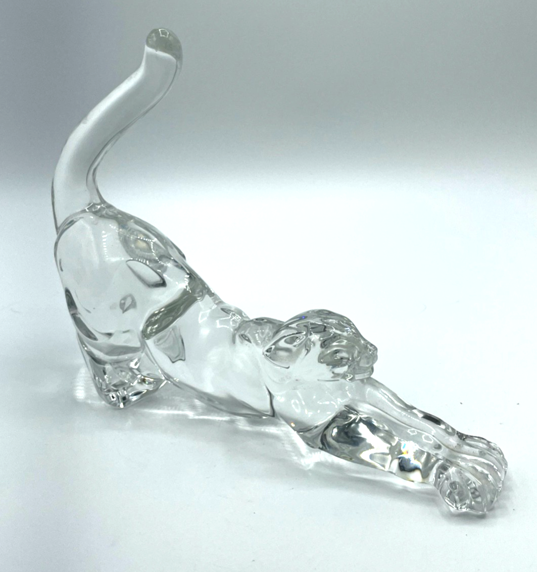 Gr. vintage Glaskunst Nachtmann Bleikristall liegende Katze Raubkatze L 22 cm3