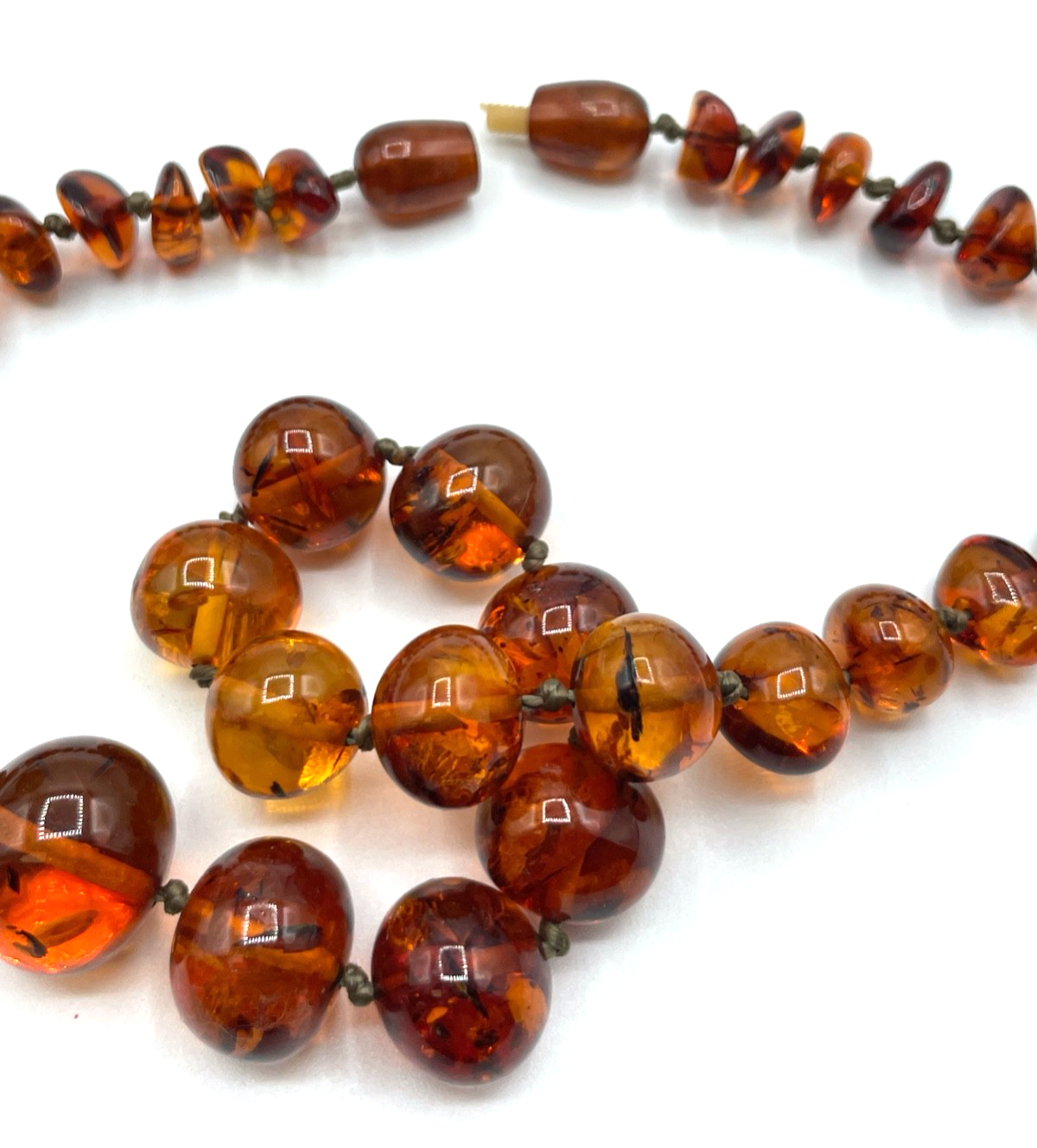 Elegante vintage Bernstein Amber Kette 61 cm mit Schraubverschluss im Verlauf5