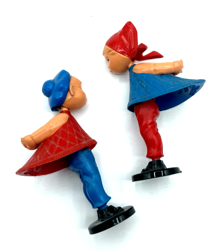 Dachbodenfund 60er J 70er J Magneto BGM Figuren küssende Mädchen W.-Germany5