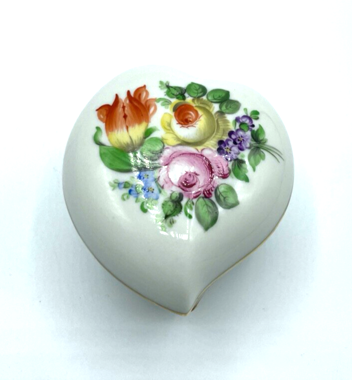 Vintage Herend Porzellan Dose Deckeldose Herz Blumen Bukett handbemalt0