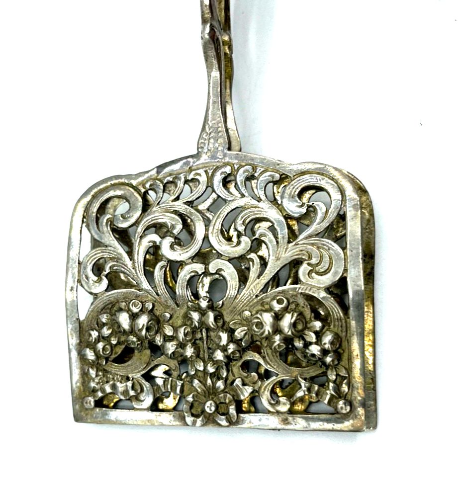 Antik 800 Silber breite Gebäckzange Vorleger Durchbruch Rosen Dekor 72 Gr.1