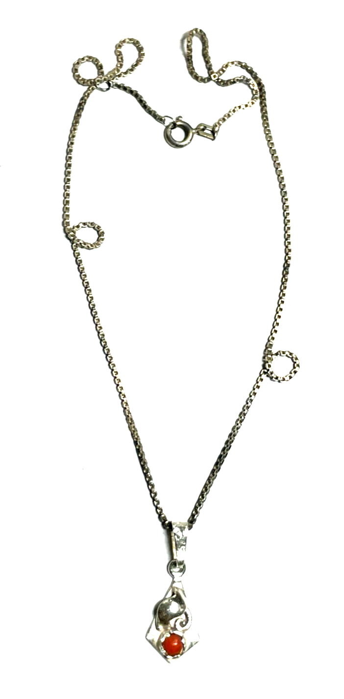 Antik 835 Silber Anhänger mit Koralle Handarbeit an 40cm Venezianer Silberkette0