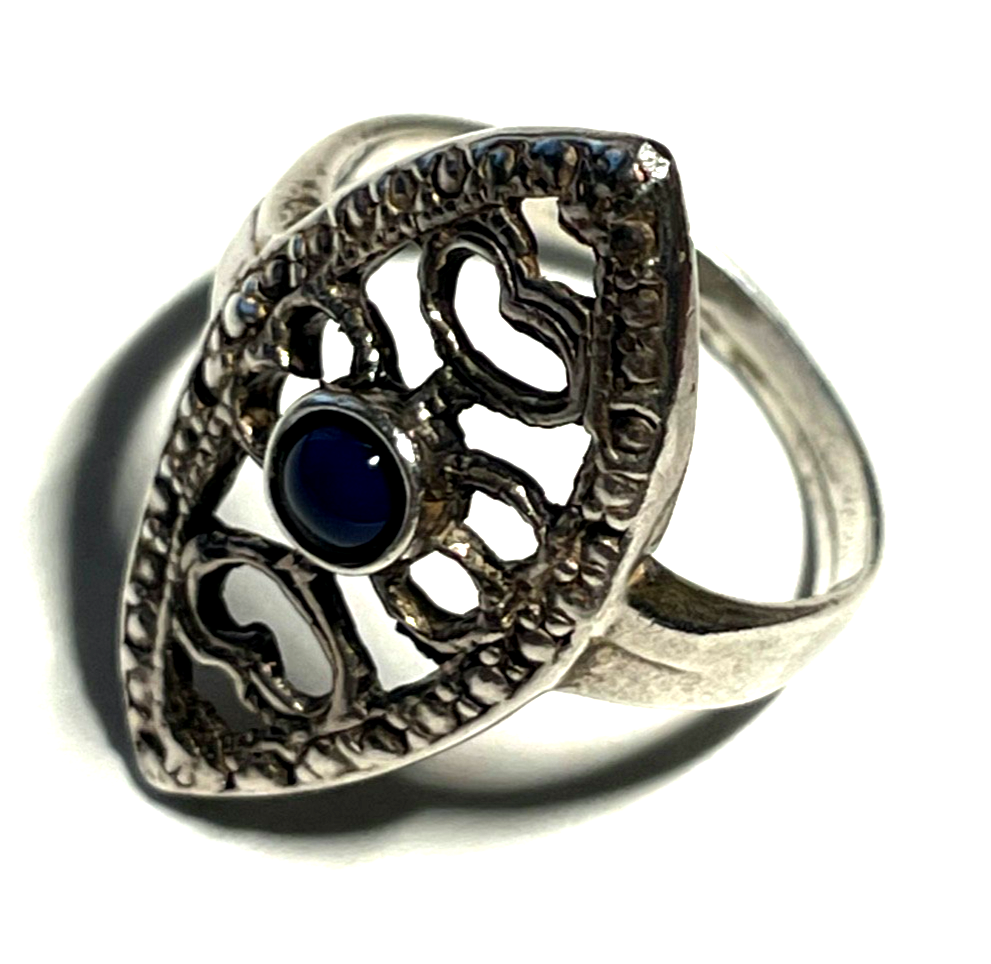 Aparter vintage Sterling Silber Ring Durchbruch + Lapislazuli Cabochon RG 546