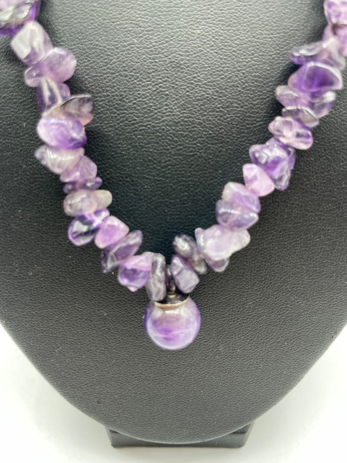 Natürliche Amethyst polierte Splitterkette L 46,5cm B 8-13 mm mit Kugel Anhänger2