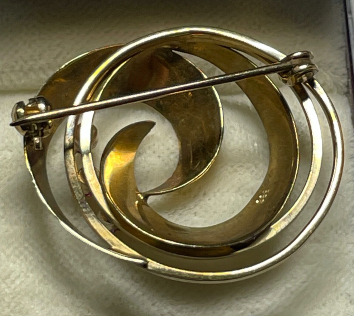 Elegante 333 Gold 8 K Gold Brosche Anstecknadel 3 x Rubin 4,23 Gr. Juwelier2