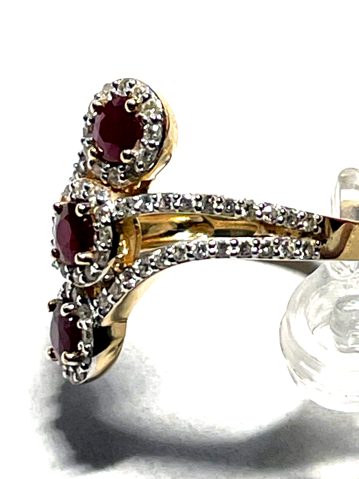 Atemberaubender massiver 585 Gold 14 K Ring 3x Rubin + 80 Diamanten Paveé RG 5710
