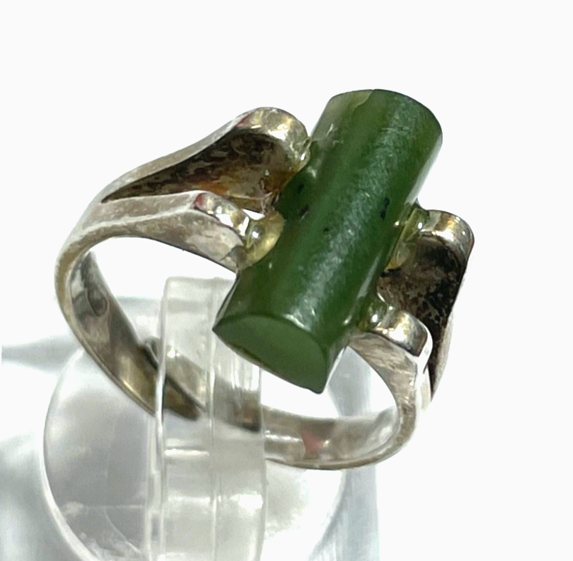 70erJ Design vintage 835 Silber Ring + grüne Jade offene Ringschiene Modernist1