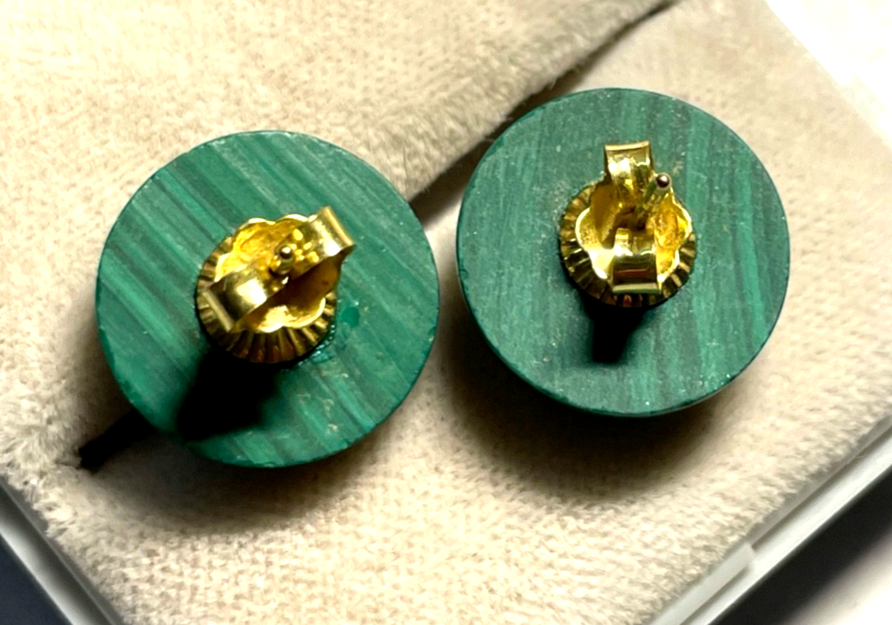 Sehr gepflegte 333 Gold 8 K Malachit Cabochon Ohrstecker Ø 15 mm Buttons2