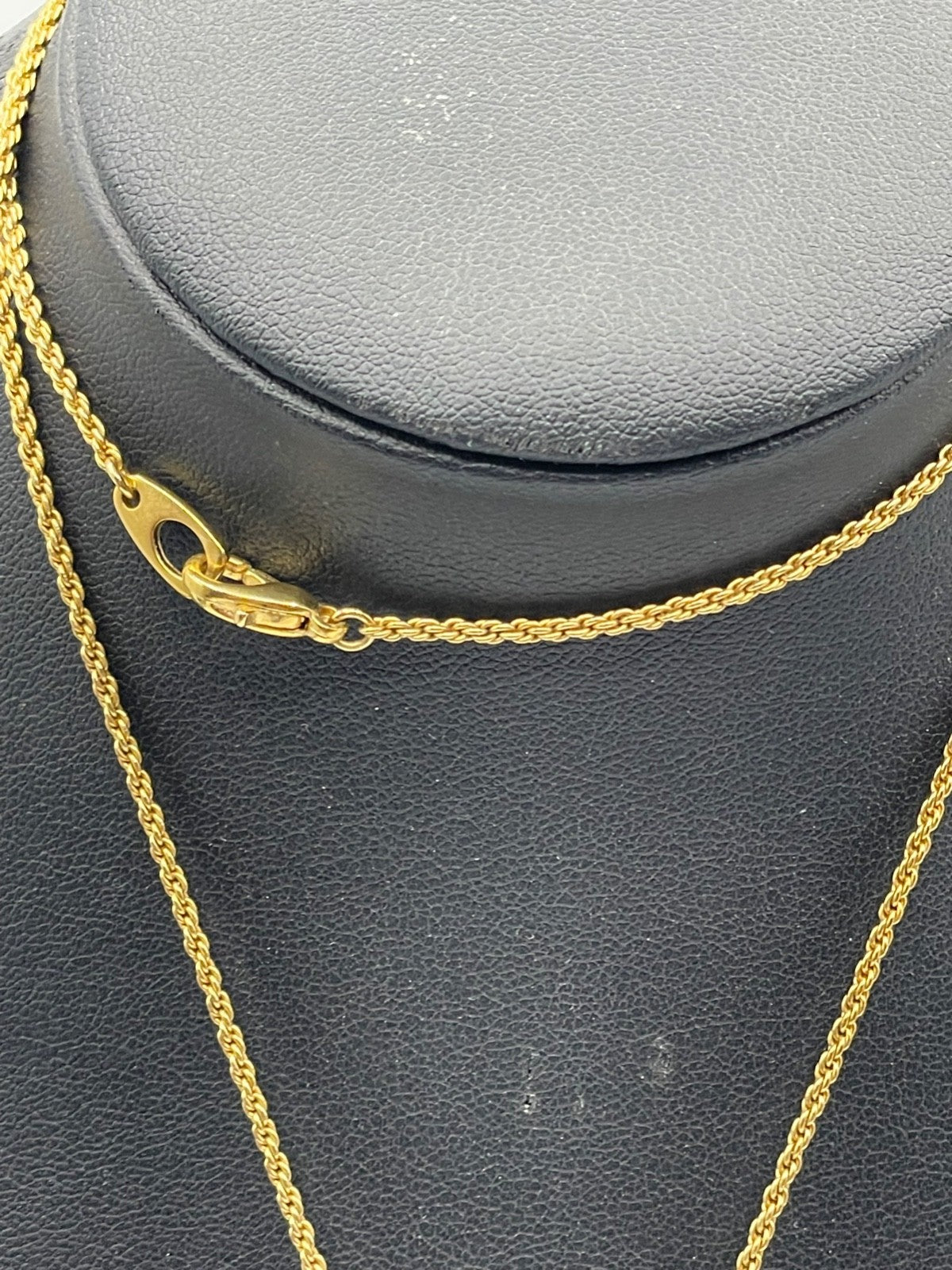 Vintage Modeschmuck großer beweglicher Fisch an langer Kordelkette top gepflegt4
