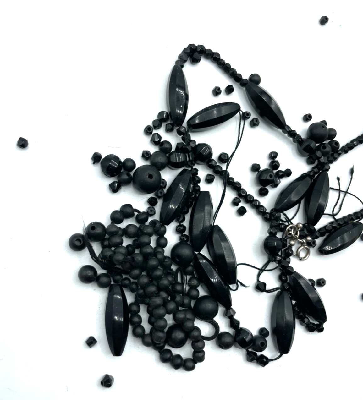 Antik Jet Gagat Trauerschmuck Kette lose Perlen neu knüpfen versteinerte Kohle1