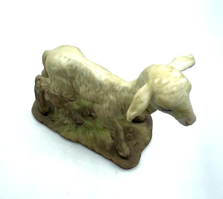 Kaiser Porzellan Figur Lamm Schäfchen signiert Gawantka handbemalt H 11,5 cm2