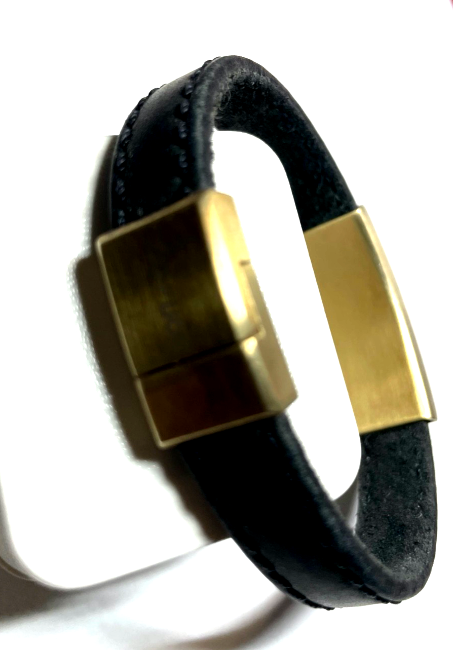 Unisex SON OF NOA solides Lederarmband mit vergoldetem Edelstahl L 20,5 cm gepfl5