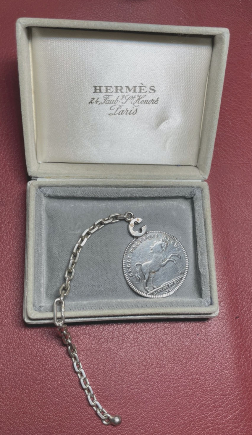 Antik Hermès Schlüsselanhänger Silber orig Schatulle Medaille Les Ecuries Du Roy0