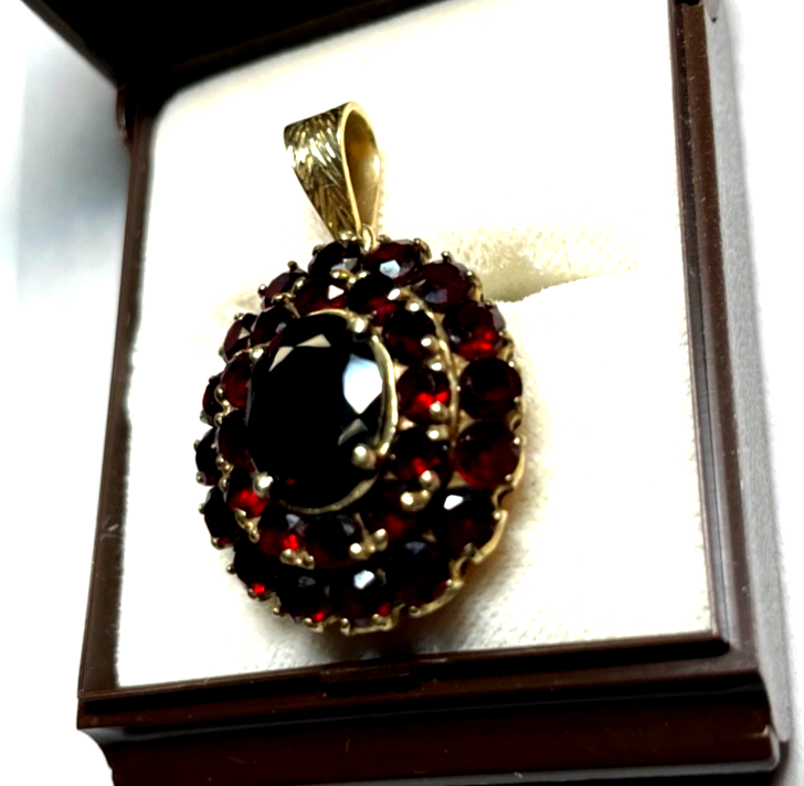 Gr.  Entourage 585 Gold Granat Anhänger 14 K Gelbgold solide Juwelier Qualität2