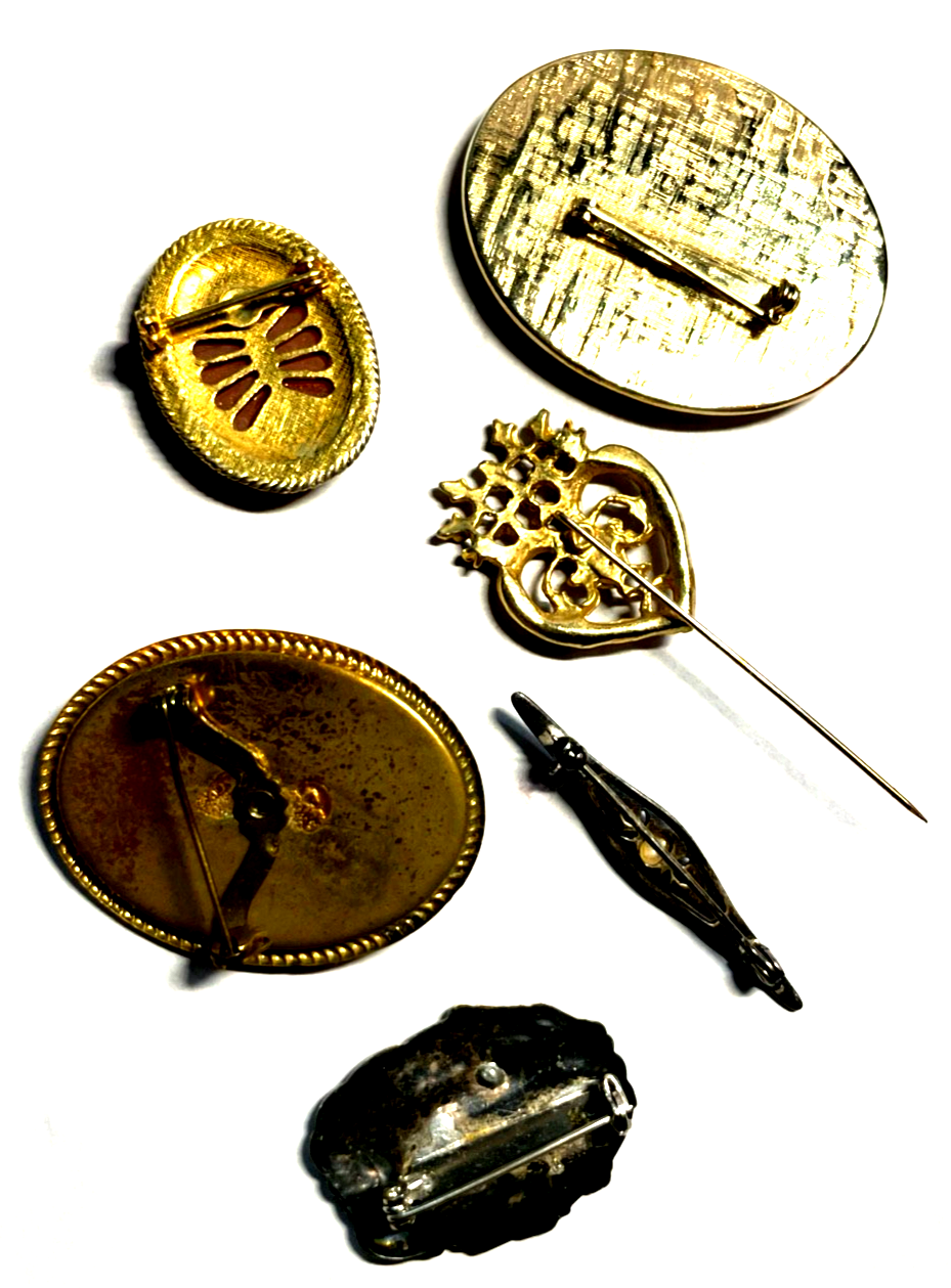 6 Nostalgie Broschen vintage Modeschmuck gepflegt auch mit Cameo Style5