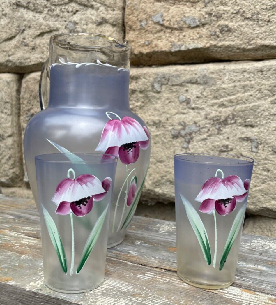 Jugendstil antik Glas Krug + 2 Gläser handbemalt Blumen Dekor bezaubernd gepfl.1