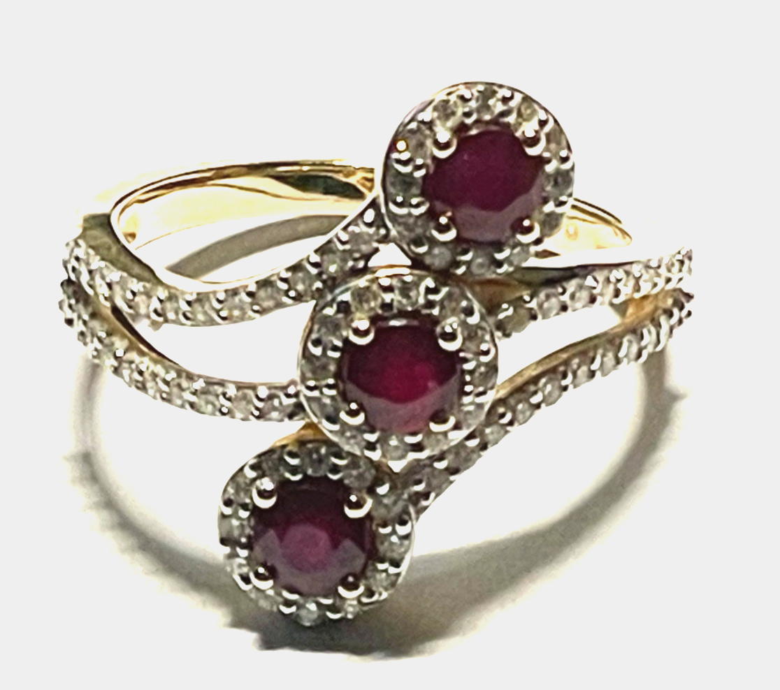 Atemberaubender massiver 585 Gold 14 K Ring 3x Rubin + 80 Diamanten Paveé RG 5713