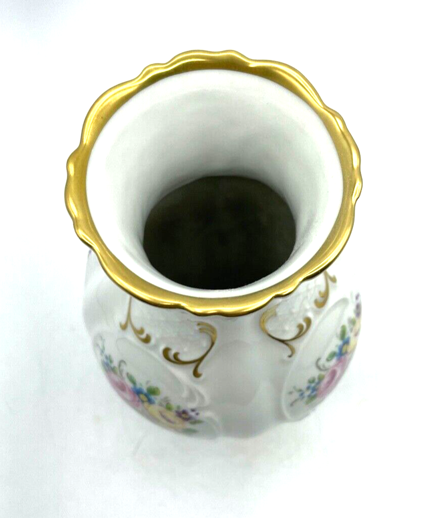 Lindner Porzellan Vase 3320 Golddekor Blumen Bukett sehr gepflegt H 20,5 cm2