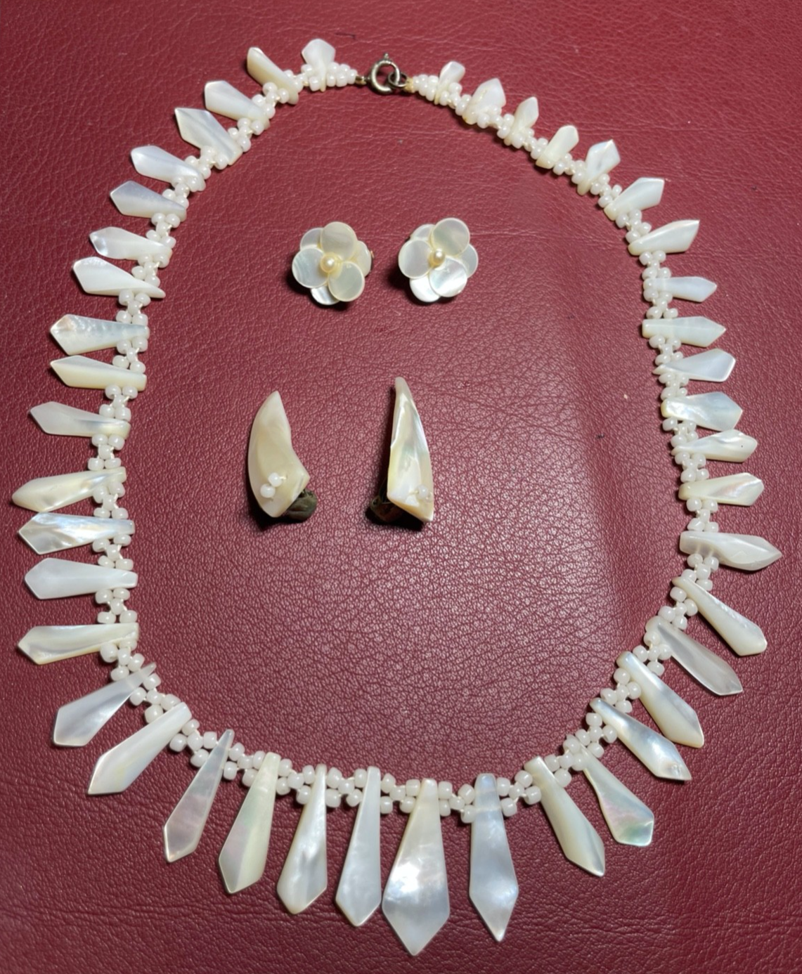 Antik Set wunderschönes antik Perlmutt Collier + 2 Paar Ohrclips Handarbeit2