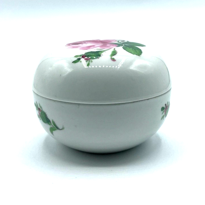 Antik Meissen Porzellan Deckeldose rote Rose Wildrose Bonboniere Ø 9 cm2