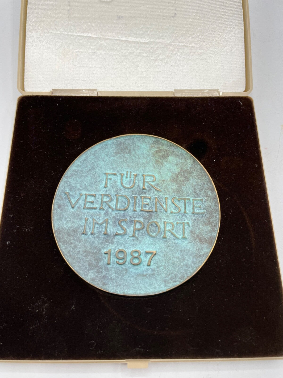 Alte Bronze Plakette Verdienste im Sport 1987 Stuttgart Pferd Ø 9cm Etui 415 Gr.4