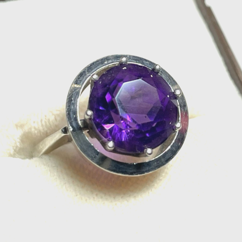 Solider 585 Gold 14 K Weißgold gr. dunkler Amethyst Ø 16,9 mm RG 53 Juwelier7