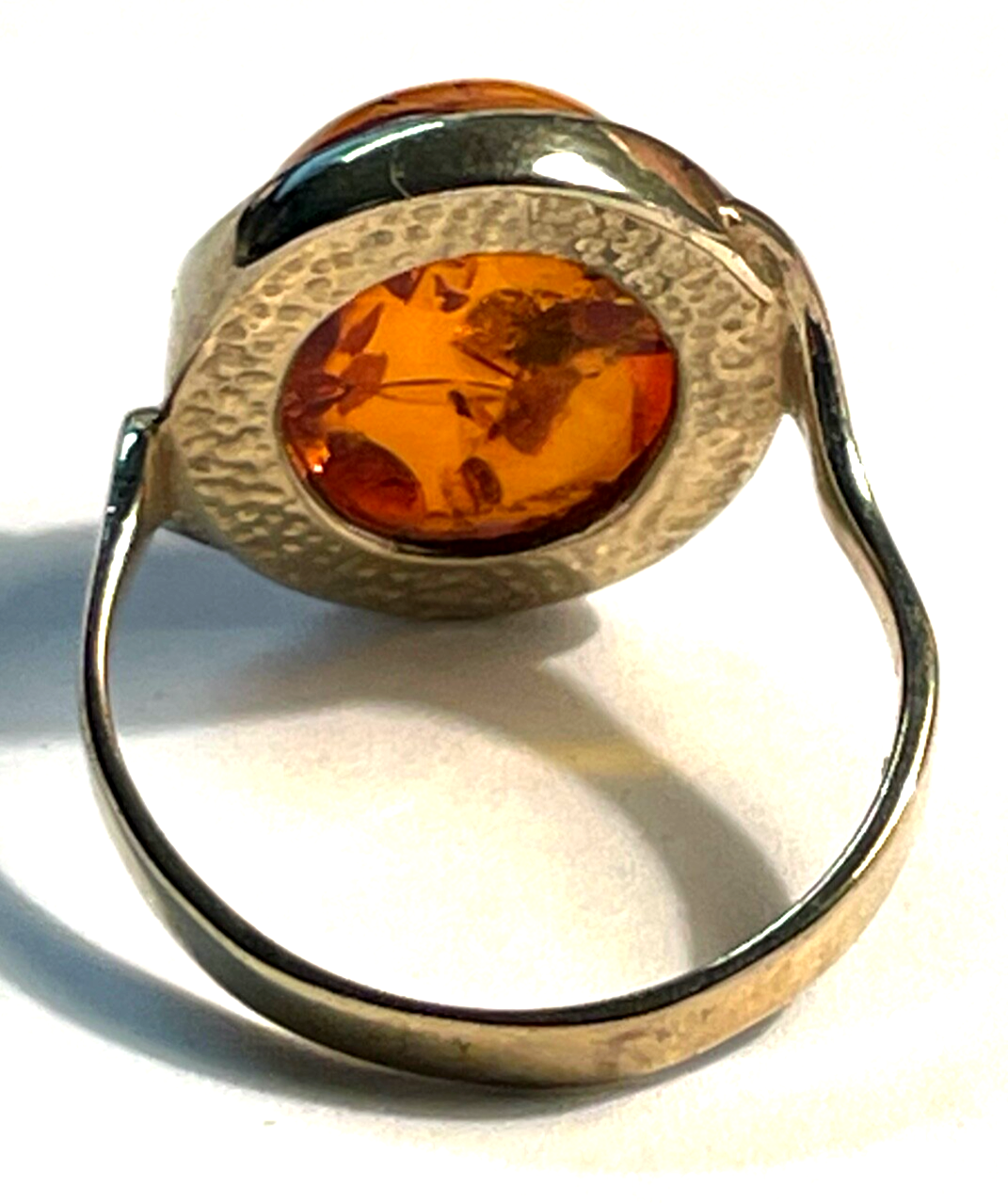 333 Gold 8 K Ring Bernstein Cabochon Ø 18 mm RG 57 gepflegt Juwelier Punze6