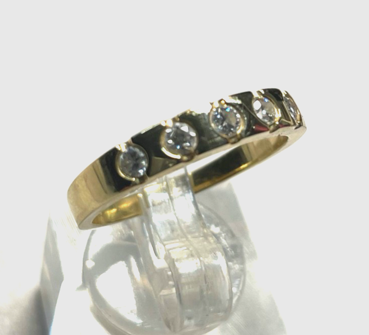 Solider massiver 750 Gold 18 K Ring 5 Brillanten 0,5ct. Ø 17,8 mm RG 56 Juwelier0