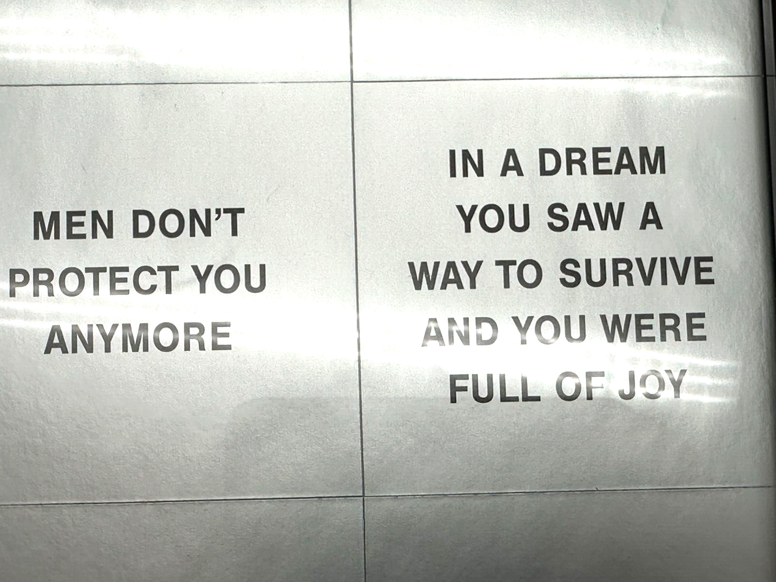 Jenny Holzer - Living Series - Druck auf Silberpapier - gerahmt - Kunstsammlung4