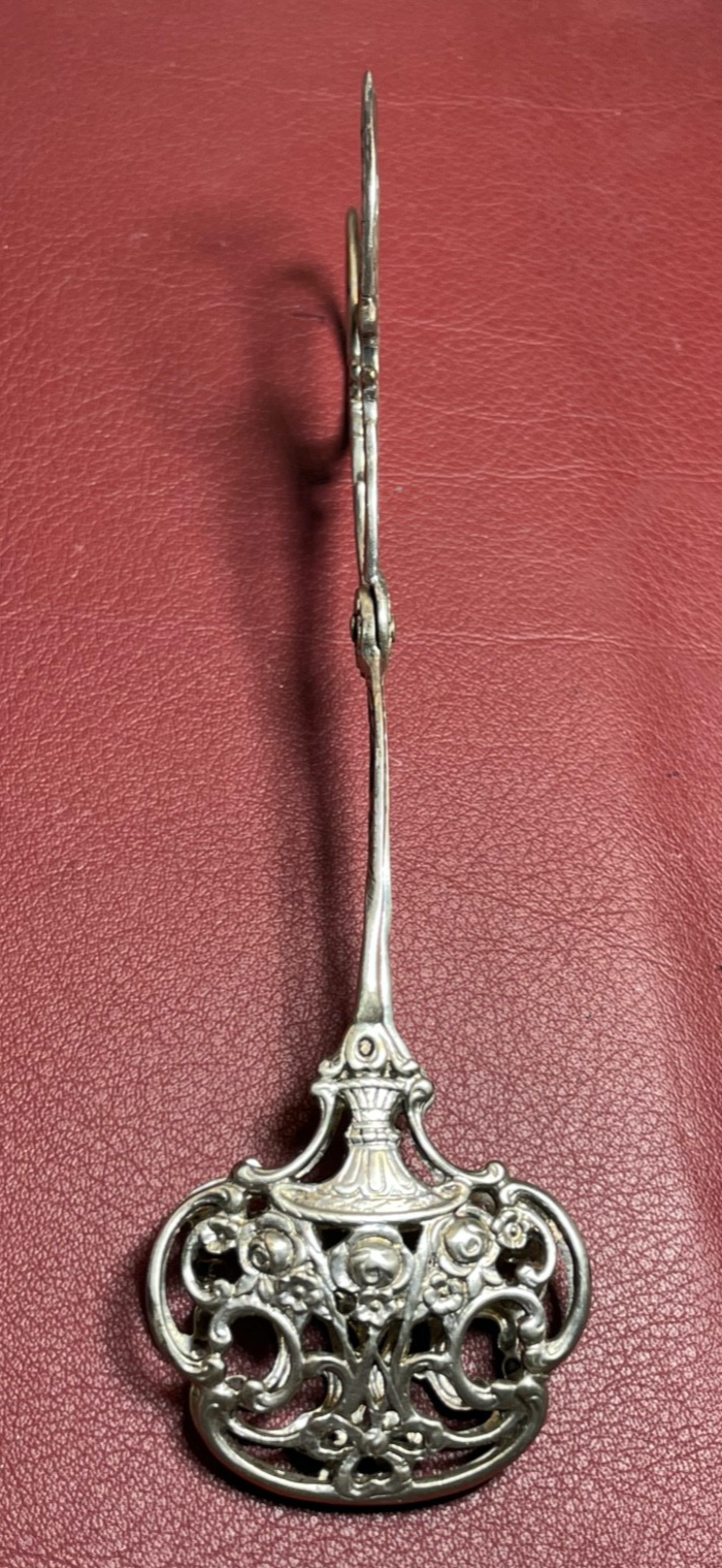 Antik 800 Silber Gebäckzange Gebäckheber Rosen Korb Durchbruch Dekor gepflegt0