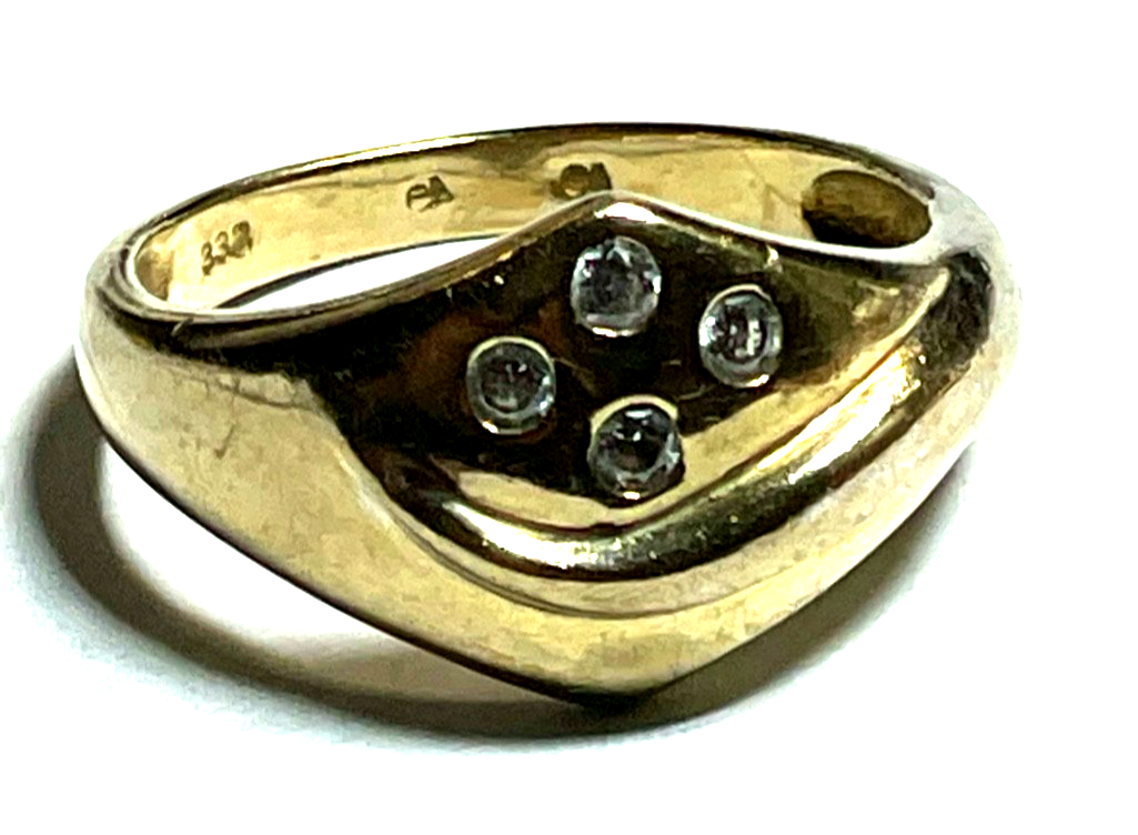 Moderner 333 Gold 8 K Ring 4 x Simili Diamant Ø 17 mm RG 54 Juwelier gebraucht0