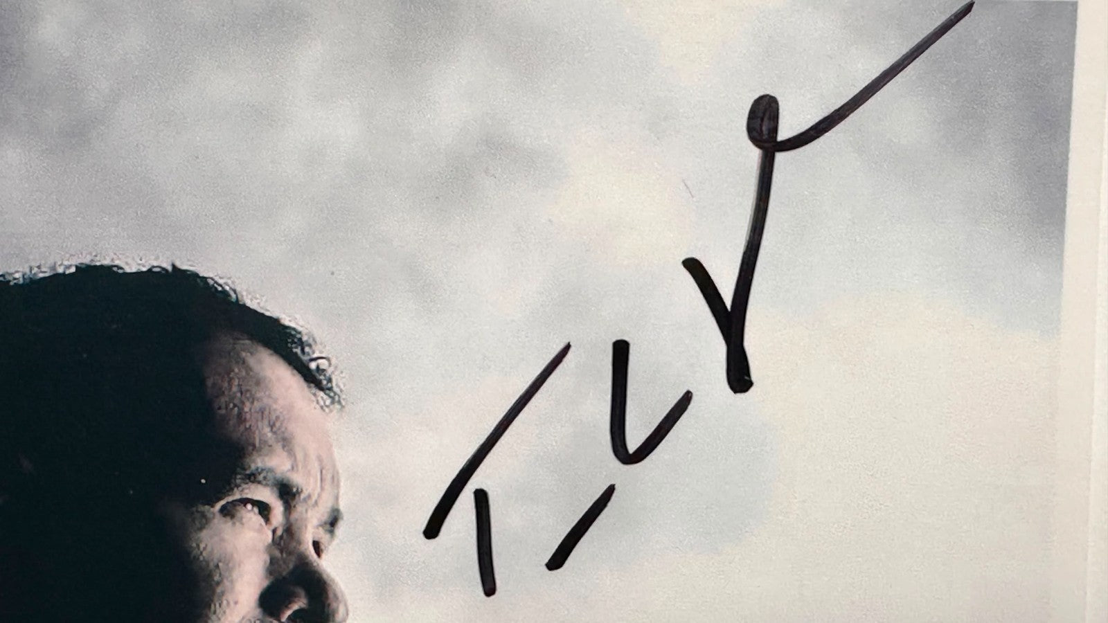 Tom Hanks – signiertes Foto mit Zertifikat / „Der Soldat James Ryan“ - Edding1