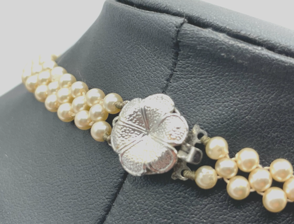 Edle vintage Modeschmuck Statement Halskette Faux Collier Perlen Handarbeit L 403