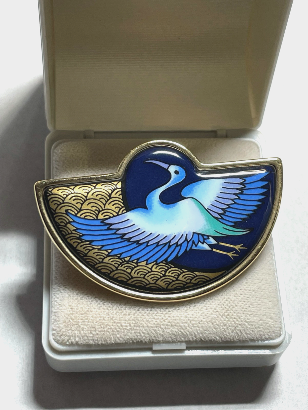 Michaela Frey Team Brosche Anstecknadel Emaille Malerei Handarbeit wie neu0