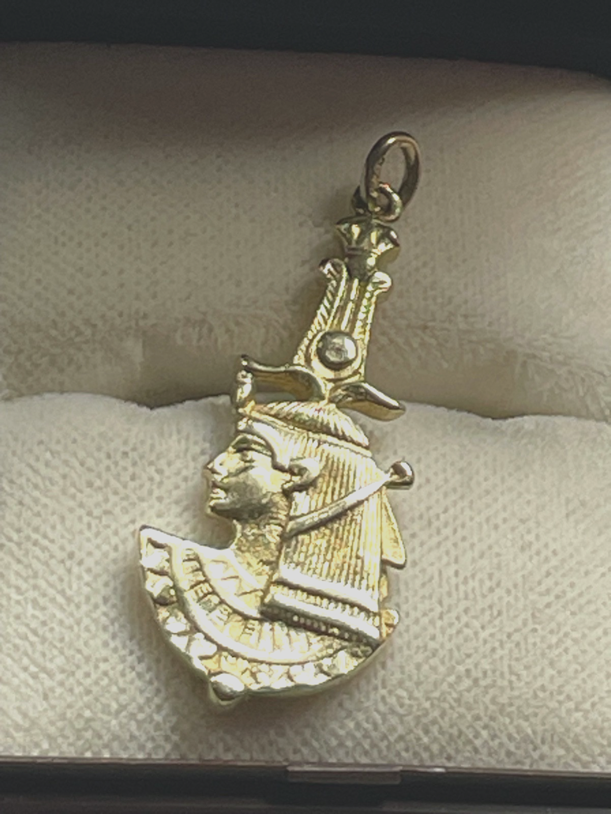 333 Gold 8 K Anhänger Göttin Isis L 37 B 15 mm solide Juwelier Qualität gepfl1