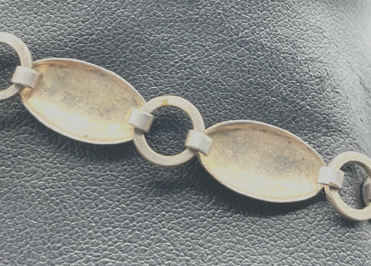Antik Collier Hammerschlag Dekor Bauhaus Ära vermutlich WMF Schmuck versilbert5