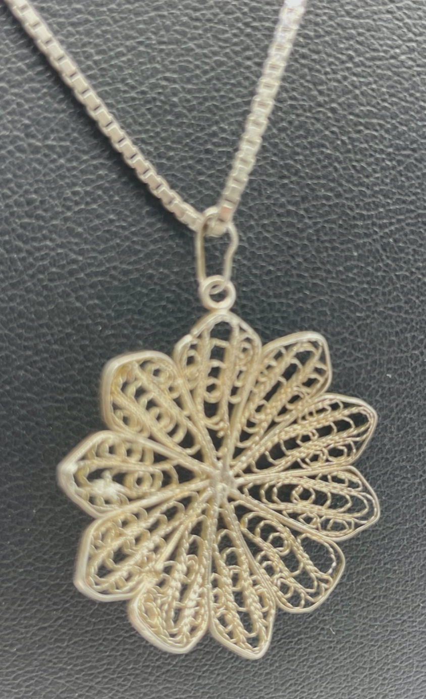 Eleganter kleiner vintage 835 Silber Filigransilber  Anhänger + Venezianer Kette3