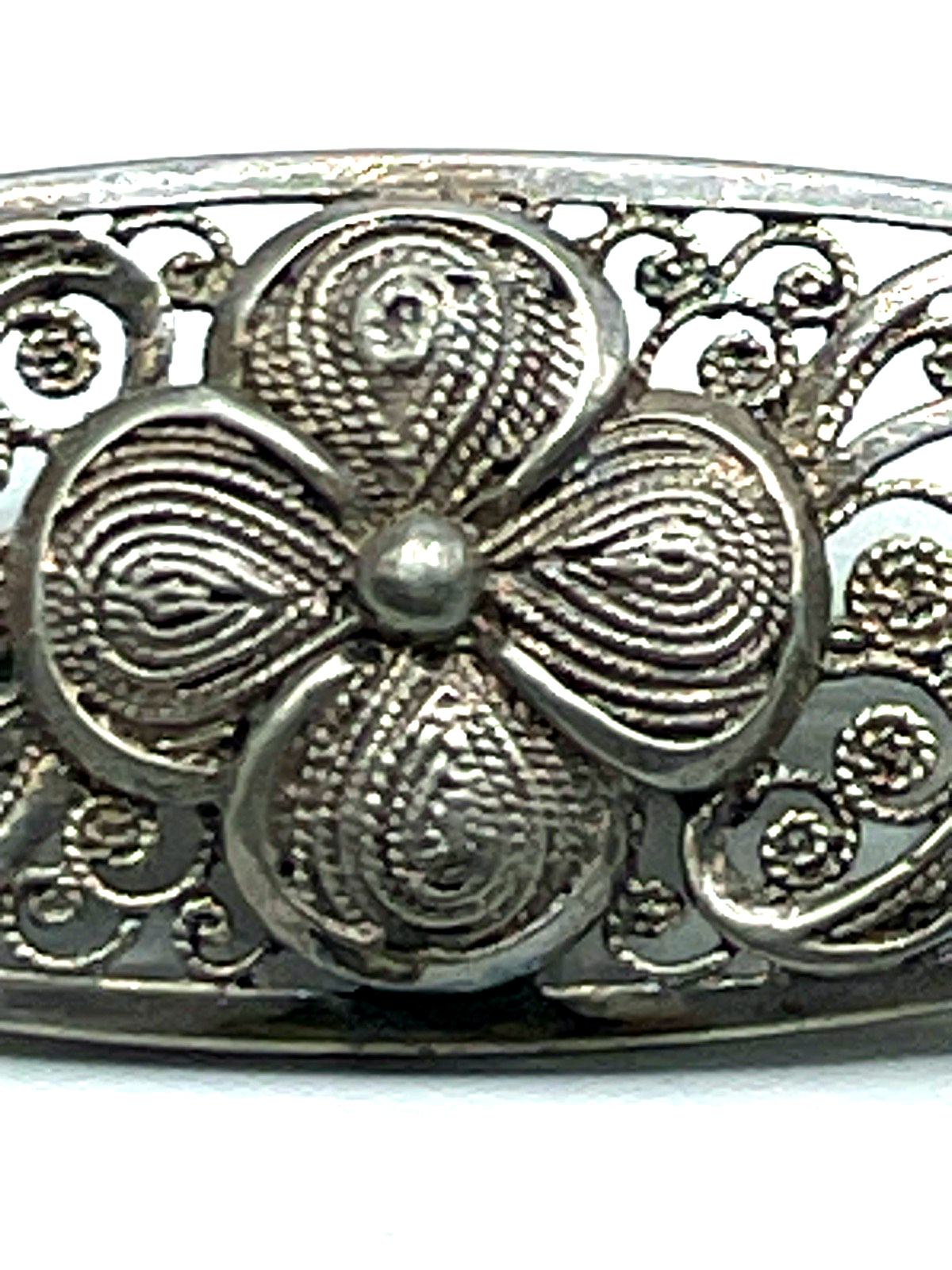 Antik 800 Silber Brosche Anstecknadel florales Durchbruch Dekor Filigransilber2