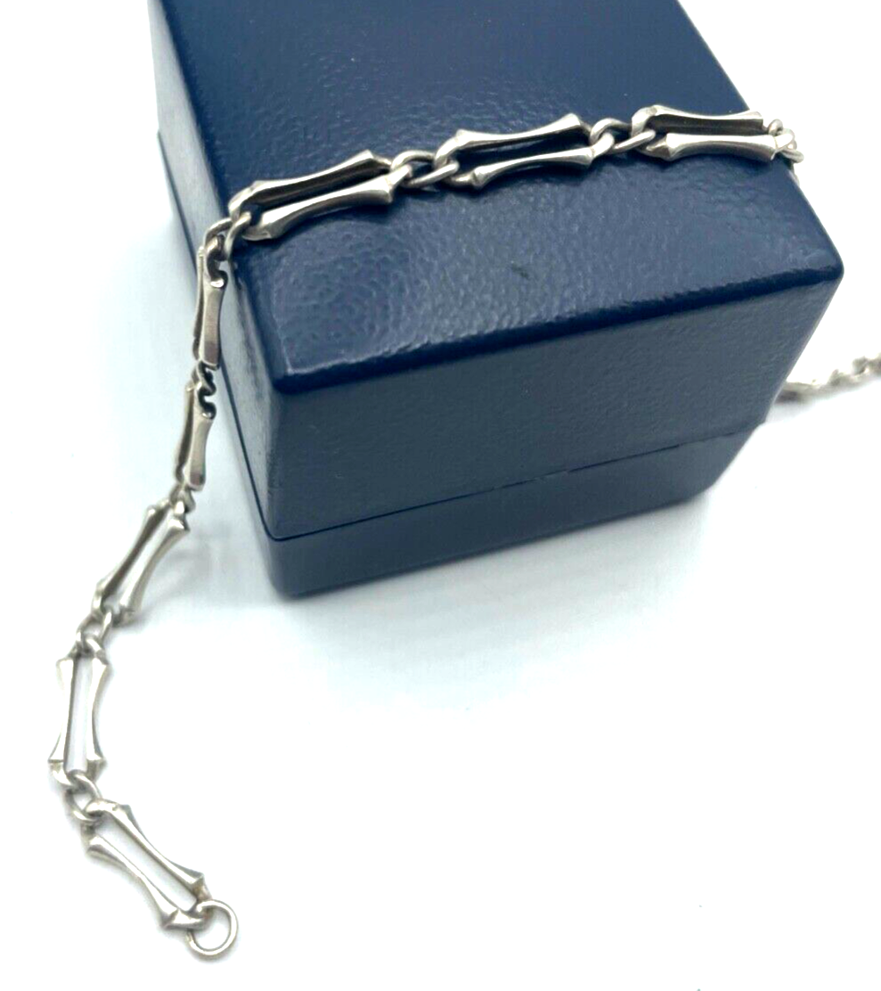 45860009