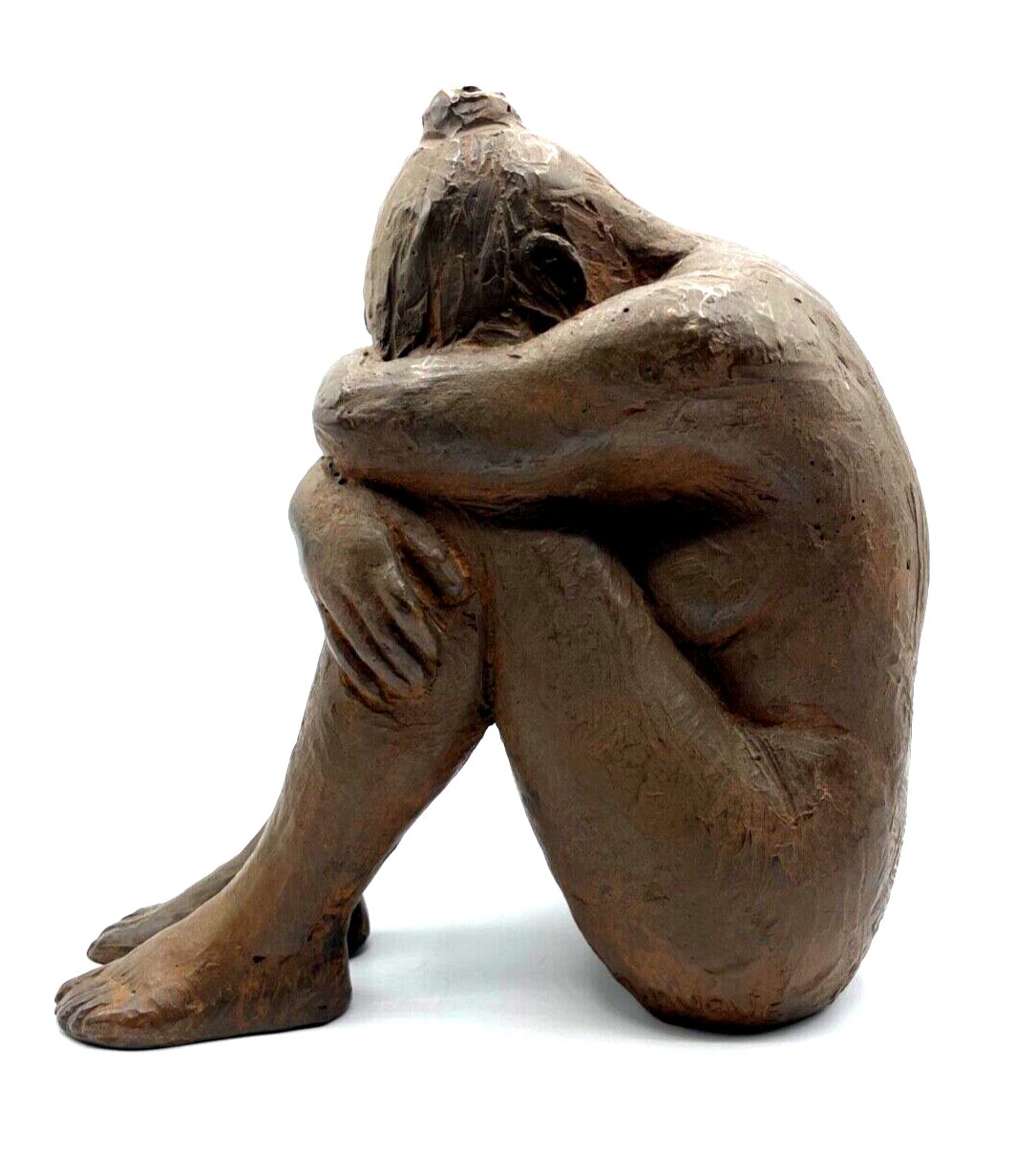 M. Duque femme nu Bronze Akt Figur einer in sich zusammengekauerten Frau 20060