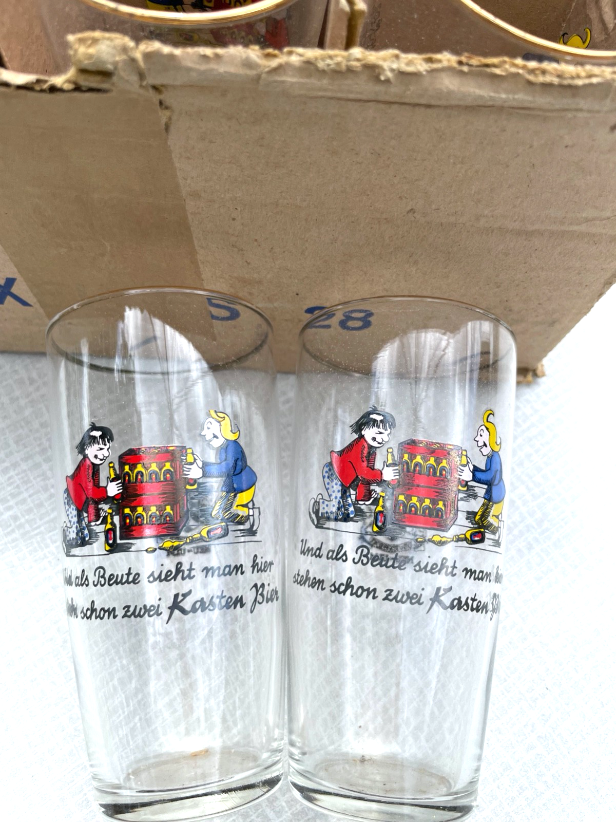 12 alte Wirtshaus Gläser Max + Moritz Dekor Löwenbräu Neu-Ulm unbenutzt 50er J1