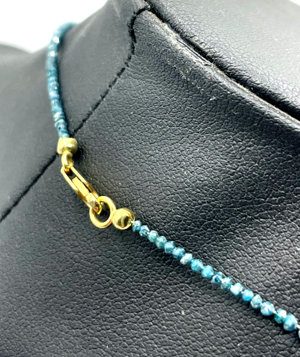Halskette Collier echter blauer Diamant facettiert 375 Gold Karabiner neuwertig1