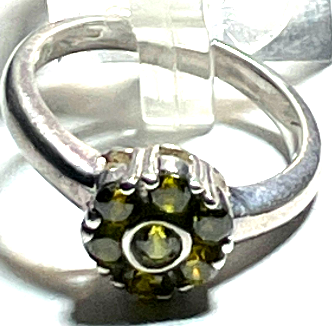 Solider 925 Silber Ring Silberring 7 x Peridot Handarbeit Ø 18 mm RG 57 gepfl.8
