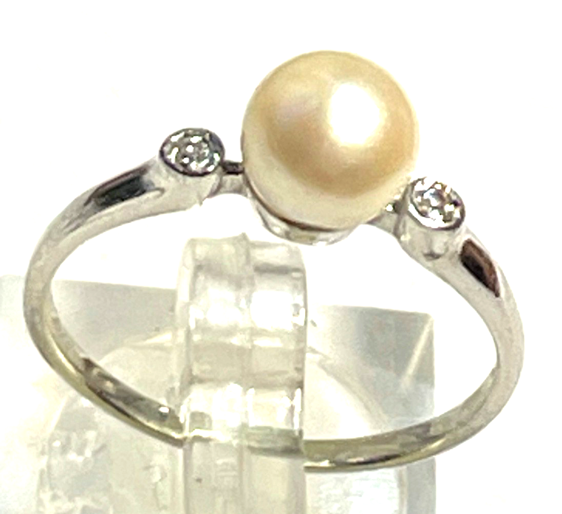 Klassiker 333 Gold 8 K Ring 18 mm RG 57 Akoya Perle 2 Diamanten Weißgold gepfl.0