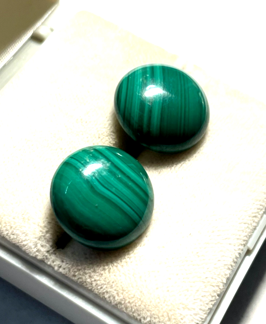 Sehr gepflegte 333 Gold 8 K Malachit Cabochon Ohrstecker Ø 15 mm Buttons0