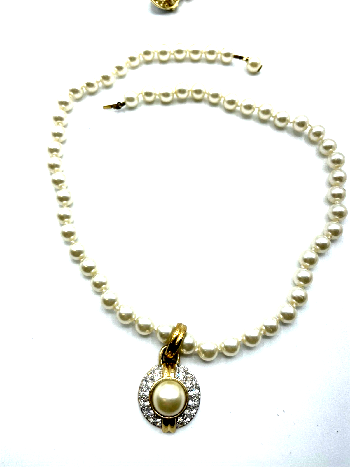Eleganter Modeschmuck Set Halskette + Clips faux Perlen + Swarovski Clip gepfl.3