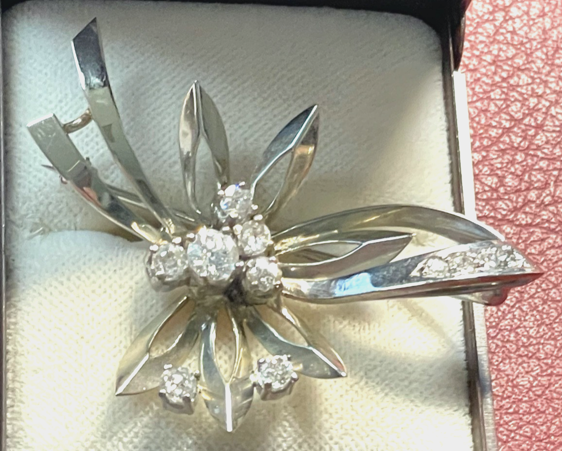 750 Gold Weißgold Brosche insgesamt über 1ct. Brillanten 11 Stück Juwelier Qual.1
