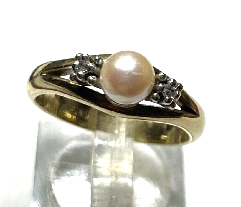 Solider 333 Gold 8 K Ring 1 Akoya Perle 2 Brillanten á 0,05 RG 56 Juwelier gepfl4