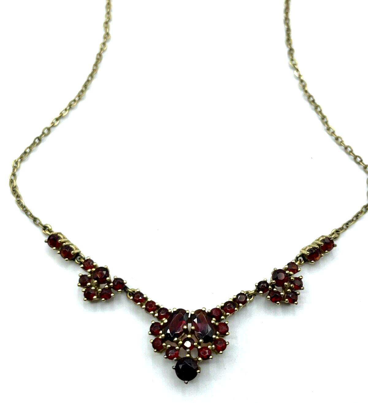 333 Gold 8 K Halskette Collier mit Granat Juwelier apart zeitlos Granatkette8